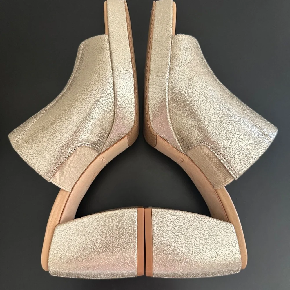 Donald Pliner Turner Platform Heeled Sandal Metallic Gold Women's Sz 6.5 NEW